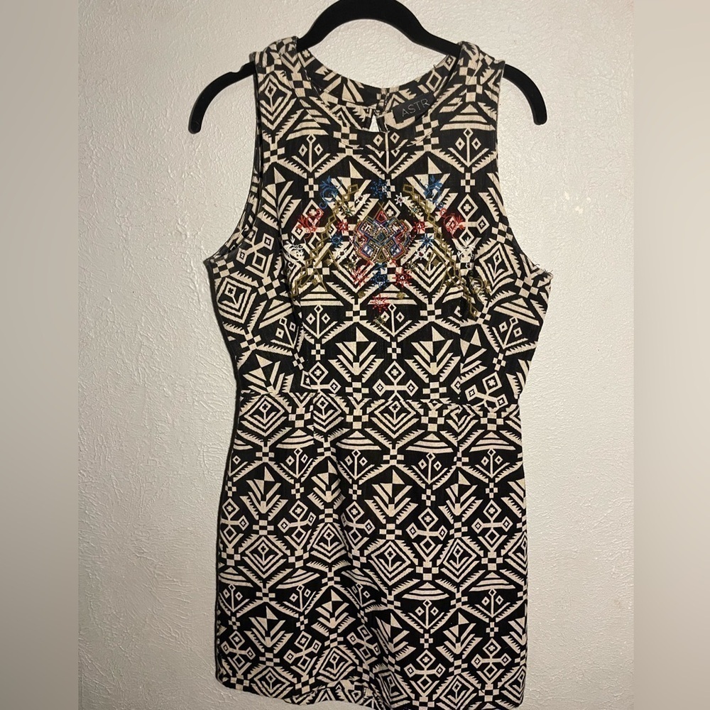 ASTR 100% cotton dress